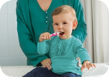 Slika Zubna četkica prva 6+mj MAM