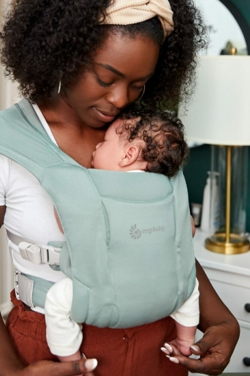 Slika Embrace Soft Air Mesh nosiljka Sage - Ergobaby 