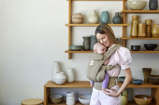 Slika Nosiljka Soft Olive Diamond Omni Breeze Ergobaby 