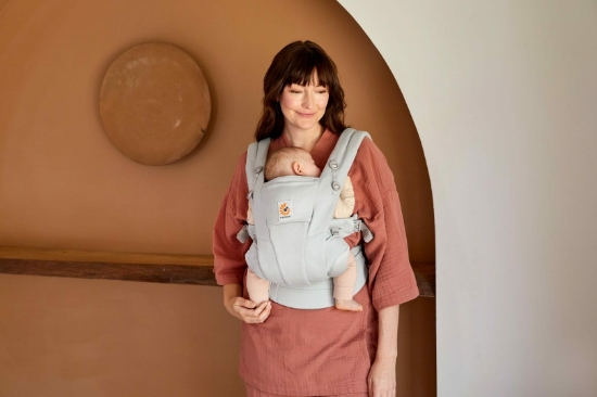 Slika Omni Dream nosiljka Pearl Grey Ergobaby 