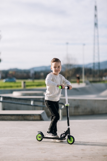 Slika FREE 2 MOVE romobil na 2 kotača, ljubičasti 