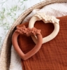 Slika Grickalica za bebe Sweet heart Terracotta - A Little Lovely Company