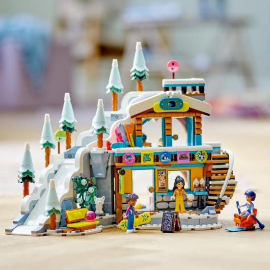 Slika LEGO® FRIENDS 41756 Skijaško odmaralište i kafić