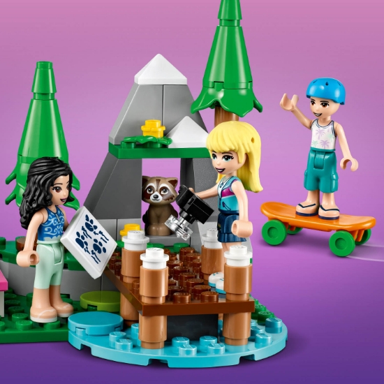 Slika LEGO® FRIENDS 41681 Šumski kamper i jedrilica