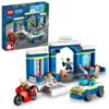 Slika LEGO® CITY 60370 Potjera ispred policijske postaje