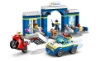 Slika LEGO® CITY 60370 Potjera ispred policijske postaje