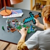 Slika LEGO® MINECRAFT® 21244 Baza s mačem