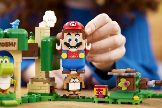 Slika LEGO® SUPER MARIO™ 71406 Yoshijeva poklon-kuća – proširena staza