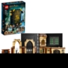 Slika LEGO® HARRY POTTER™ 76397 Trenutak iz Hogwartsa: Sat Obrane