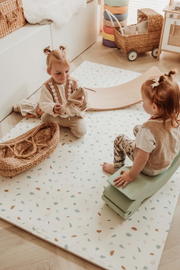 Slika Podloga za igru/puzzle - Selo (120 x 180 cm)