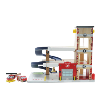 Slika Dječja drvena vatrogasna postaja