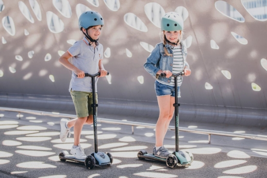 Slika Scoot & Ride Highwaykick 5 LED romobil, Peach  