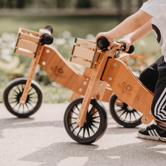 Slika Drvena dječja guralica tiny tot plus 2u1 bamboo Kinderfeets® 