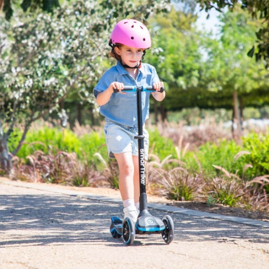 Slika Smartrike® Xtend™ Ride-on dječja guralica i romobil, Pink salmon 