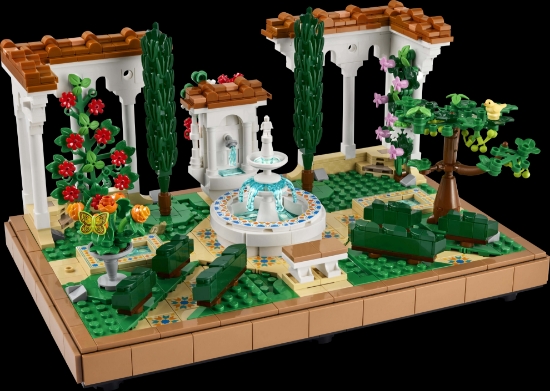 Slika LEGO® ICONS 10359 Vrt s fontanom