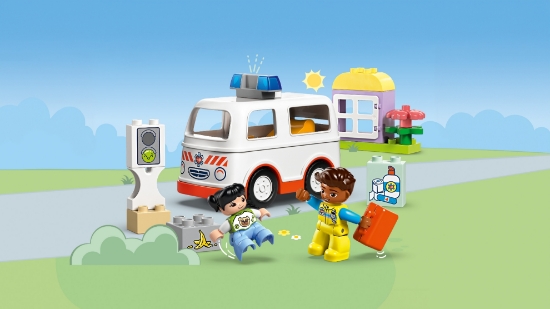 Slika LEGO® DUPLO® 10447 Kola hitne pomoći i vozač