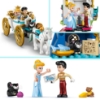 Slika LEGO® DISNEY PRINCESS™ 43275 Pepeljugin dvorac i kočija s konjem