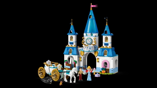 Slika LEGO® DISNEY PRINCESS™ 43275 Pepeljugin dvorac i kočija s konjem