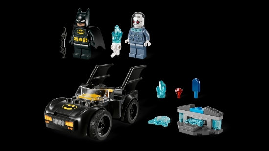 Slika LEGO® SUPER HEROES 76301 Batman™ i Batmobile™ protiv Mr. Freezea™