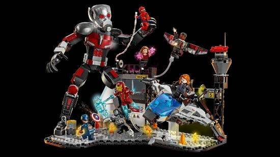 Slika LEGO® SUPER HEROES 76314 Bitka iz filma Kapetan Amerika: Građanski rat