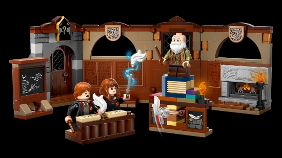 Slika LEGO® HARRY POTTER™ 76442 Dvorac Hogwarts™: sat Čarolija