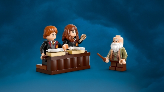 Slika LEGO® HARRY POTTER™ 76442 Dvorac Hogwarts™: sat Čarolija