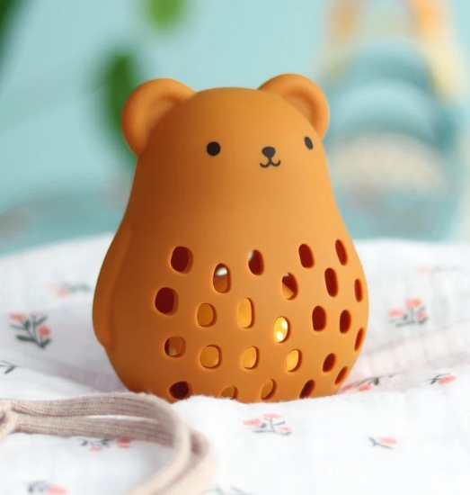 Slika Silikonska zvečka, Bear - A Little Lovely Company