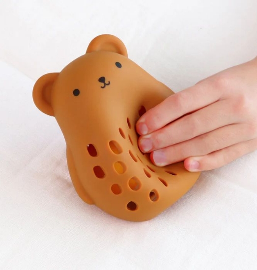 Slika Silikonska zvečka, Bear - A Little Lovely Company