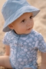 Slika Reverzibilni šeširić Stripes Ocean Blue 2 - Little Dutch