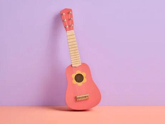 Slika Dječja gitara – ružičasta s cvijetom