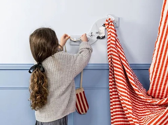 Slika Dječja vješalica za sobu