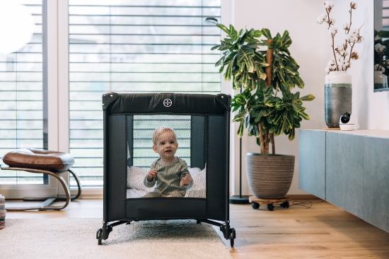 Slika Prijenosni krevetić Snozze black 85666 FREEON 