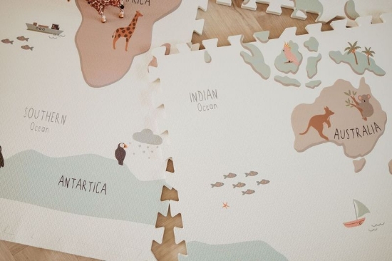 Slika Podloga za igranje 2u1 Eevaa, Worldmap Color Play&Go 