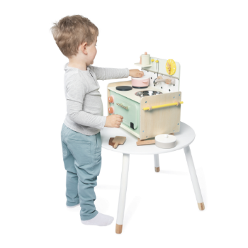 Slika Mala drvena kuhinja s dodacima