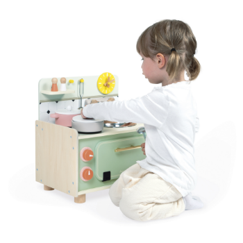 Slika Mala drvena kuhinja s dodacima