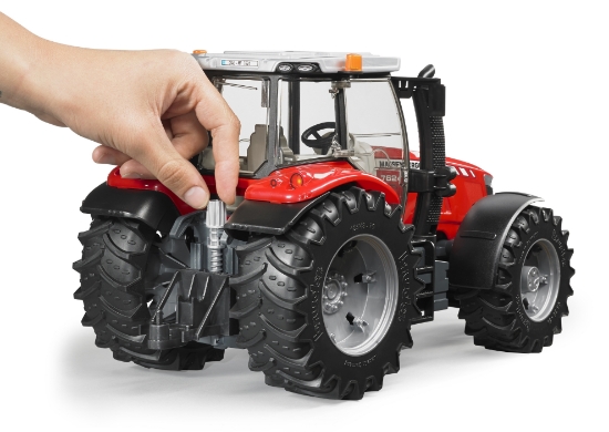 Slika Traktor Massey Ferguson 03046 BRUDER 