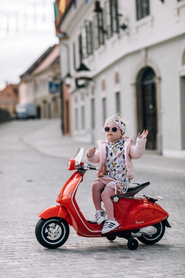 Slika Motor Vespa model 946, crveni 39296 PRINCE TOYS 