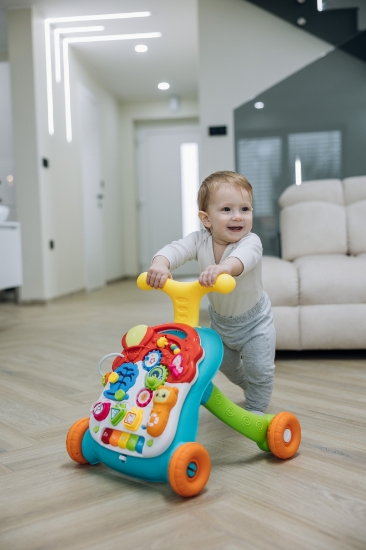 Slika Hodalica i interaktivni stol Walk&amp;Play 2u1, multicolor 85994 FREE 2 PLAY 