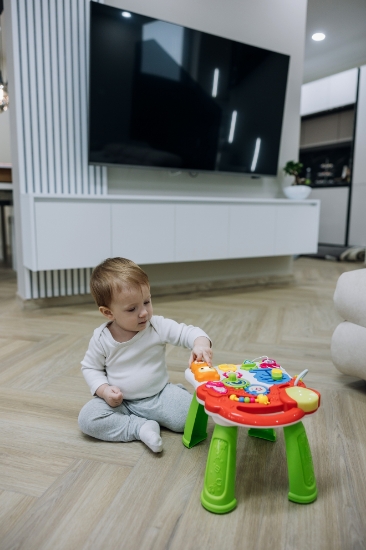 Slika Hodalica i interaktivni stol Walk&amp;Play 2u1, multicolor 85994 FREE 2 PLAY 