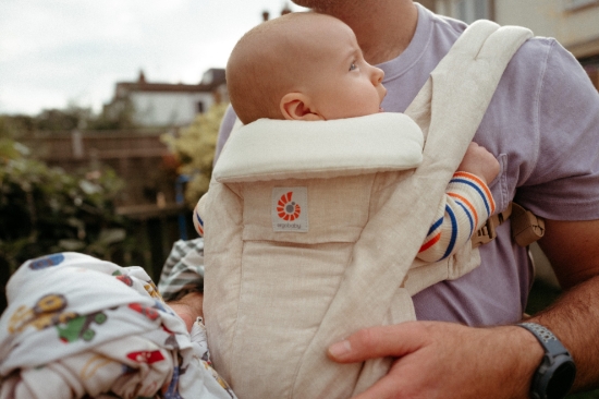 Slika Omni Deluxe Linen nosiljka Natural Linen Ergobaby 