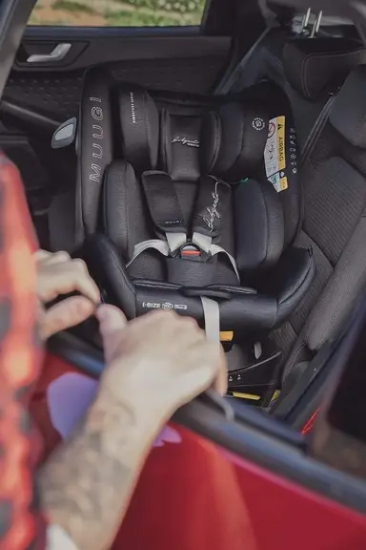 Slika Autosjedalica Muggi 40-150cm Crna Line Babyauto 