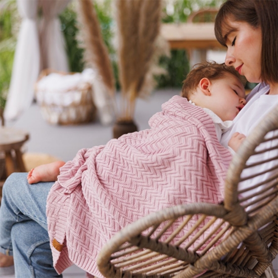 Slika Pletena pamučna dekica 75x100 cm, roza BabyOno 