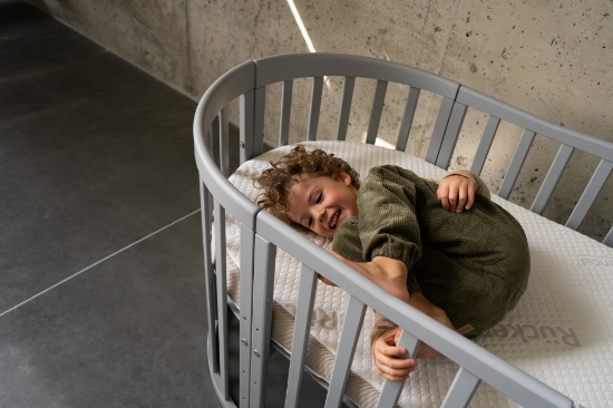 Slika Waldin Oval krevetić 7u1 s madracem