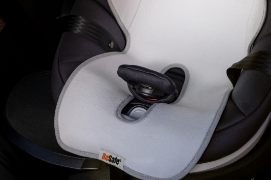 Slika Zračna podloga za autosjedalicu, svijetlo siva BeSafe 