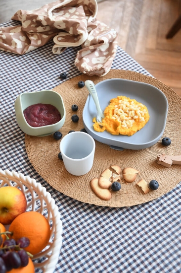 Slika Silikonski Set za Jelo 4-djelni Pebble - Beaba