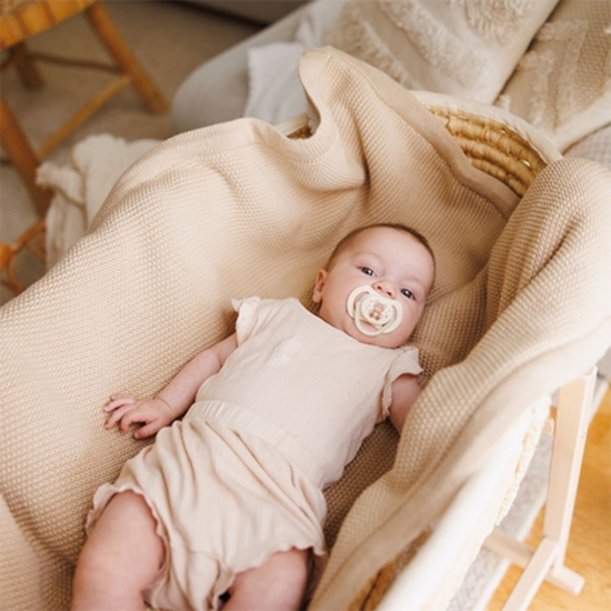 Slika Ortodontska simetrična duda GLOW 0-6 mj, 2 kom BabyOno 