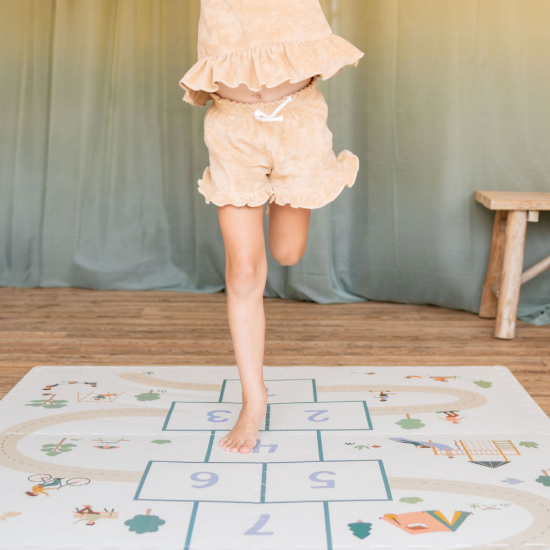 Slika Podloga za igru/puzzle - Školica (120 x180 cm)