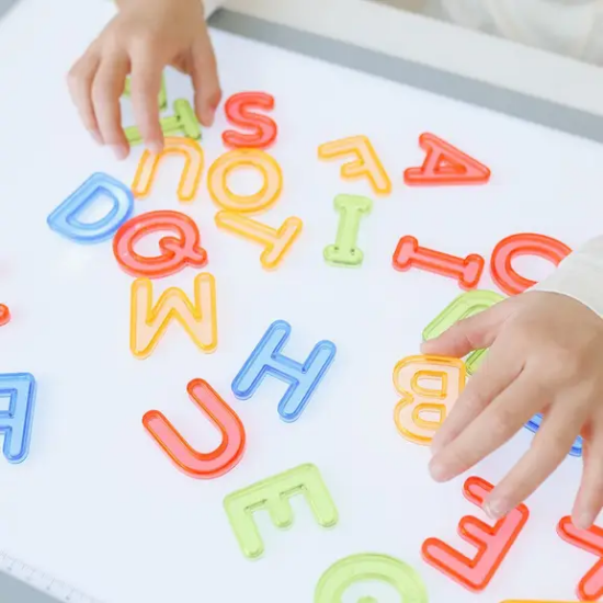 Slika Miniland prozirna velika slova 76kom