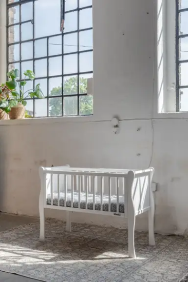 Slika Kolijevka Noble white - Woodies