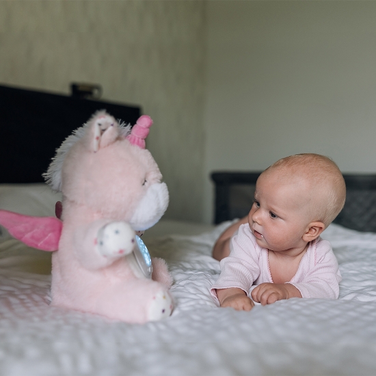 Slika Jednorog s pomičnom glavom, glazbom i projekcijom 86564 FREE 2 PLAY 